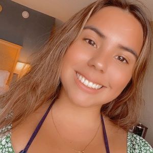 Meet your Posher, Stefania